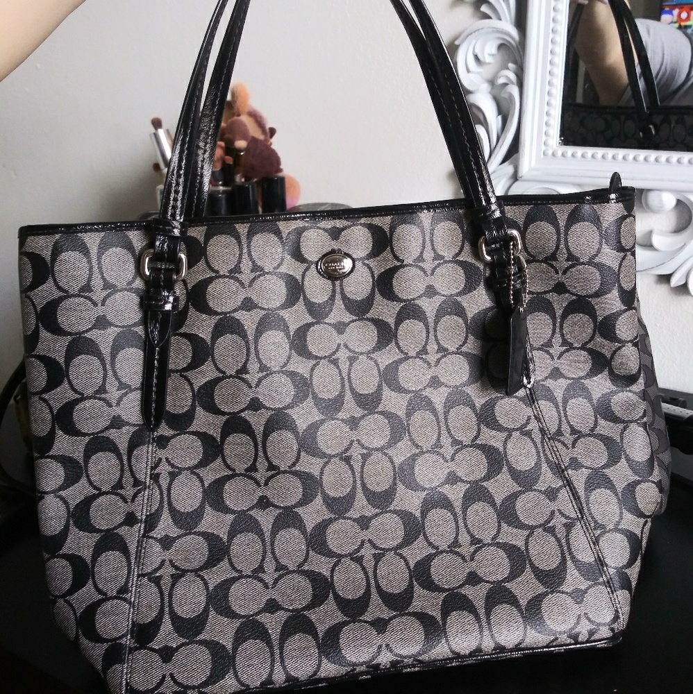 Coach handbag